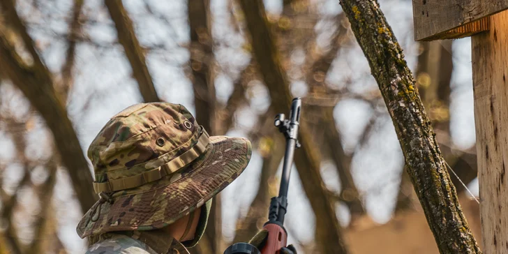 Veřejný airsoft: vstup na sdílenou hru pro 1–7 osob nebo soukromý pronájem
