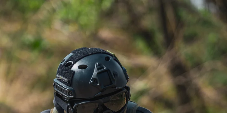 Veřejný airsoft: vstup na sdílenou hru pro 1–7 osob nebo soukromý pronájem