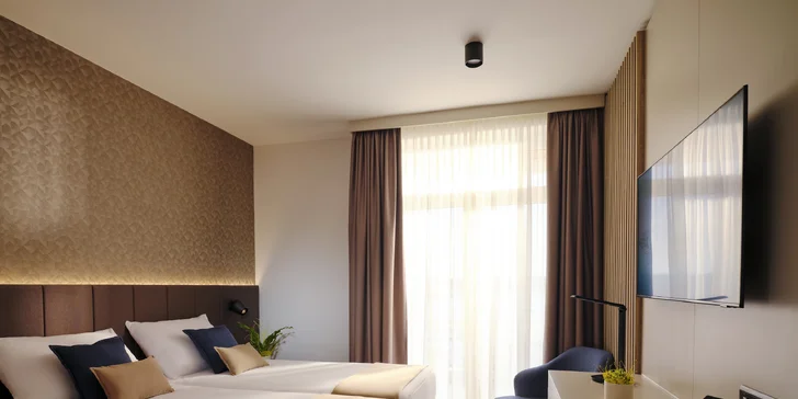 Dovolená v Portoroži: 4* hotel se snídaní nebo polopenzí, bazény, dítě do 12,9 let zdarma