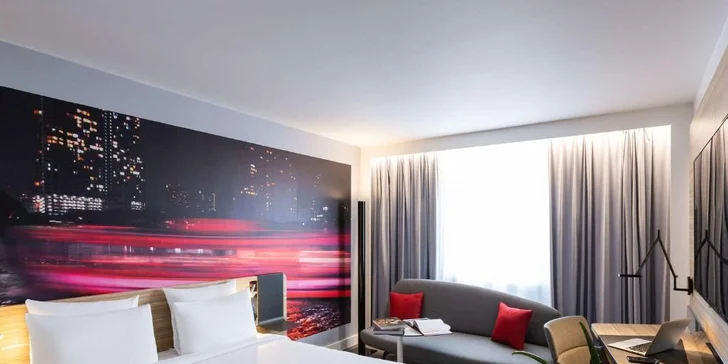 Sklenka vína v Bordeaux: 4 noci v moderním hotelu, letenky, detailní tipy v aplikaci