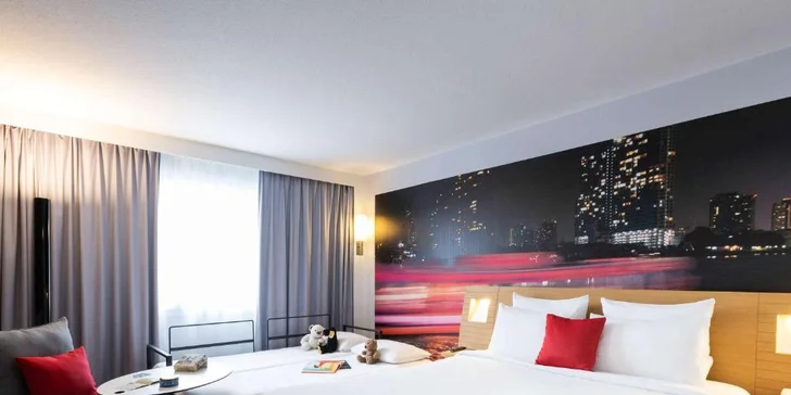 Sklenka vína v Bordeaux: 4 noci v moderním hotelu, letenky, detailní tipy v aplikaci
