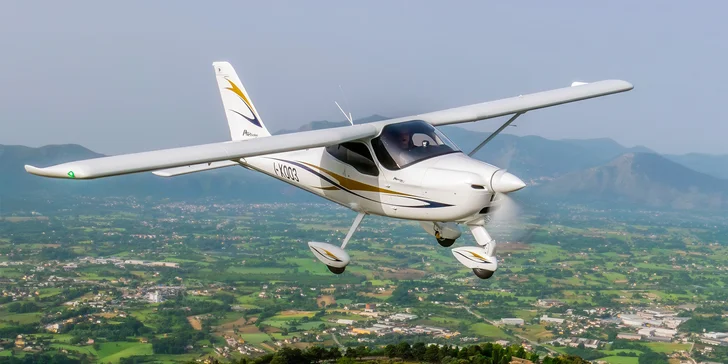 Staňte se na chvíli pilotem: až 40 min. řízení sportovního letounu