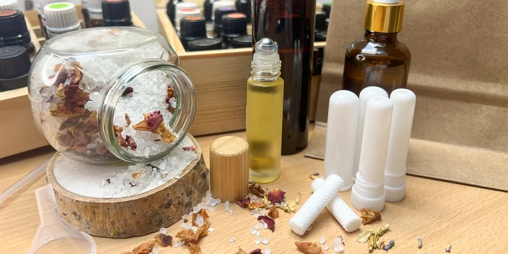 Čtyřhodinový workshop aromaterapie v praxi, vč. výroby vlastní aromaterapeutické soli, sprchového oleje i osobního parfému