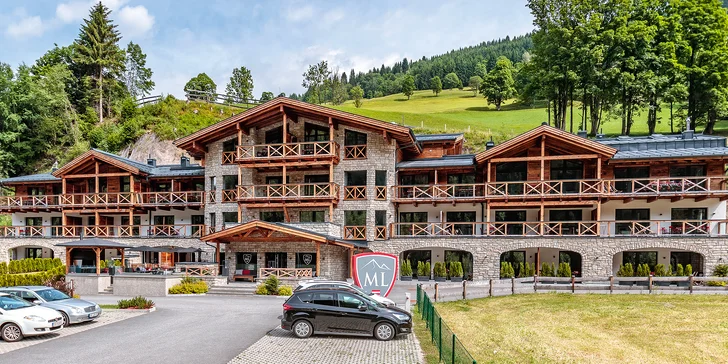 Dovolená v Saalbachu: moderní 4* apartmány v alpském stylu, snídaně, karta výhod