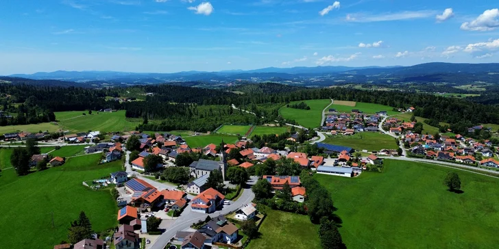 Pobyt v Bavorském lese: příjemný hotel kousek od hranic s polopenzí plus a wellness