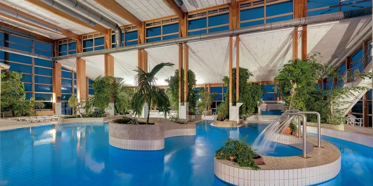Rodinná dovolená ve 4* hotelu na Rujáně: polopenze i neomezený vstup do aquaparku, 8 km od moře