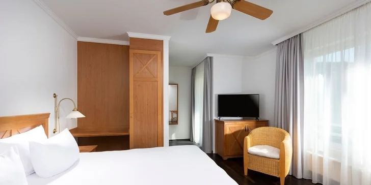 Rodinná dovolená ve 4* hotelu na Rujáně: polopenze i neomezený vstup do aquaparku, 8 km od moře