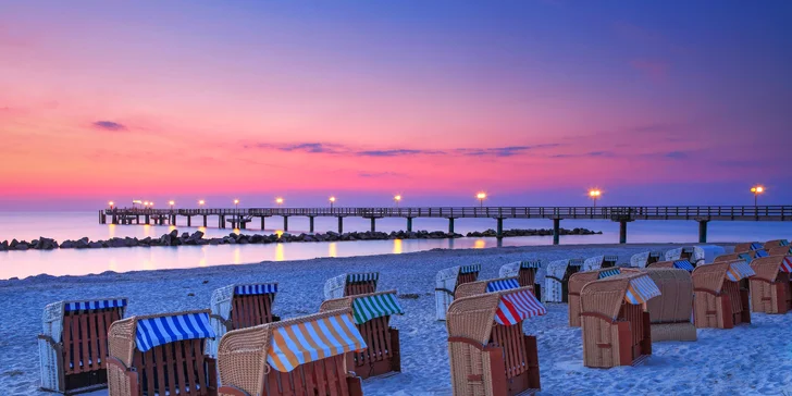 Rodinná dovolená ve 4* hotelu na Rujáně: polopenze i neomezený vstup do aquaparku, 8 km od moře
