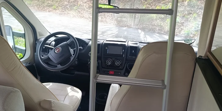 Zapůjčení karavanu až pro 6 osob: hlavní nebo vedlejší sezóna, na 4 dny nebo až týden
