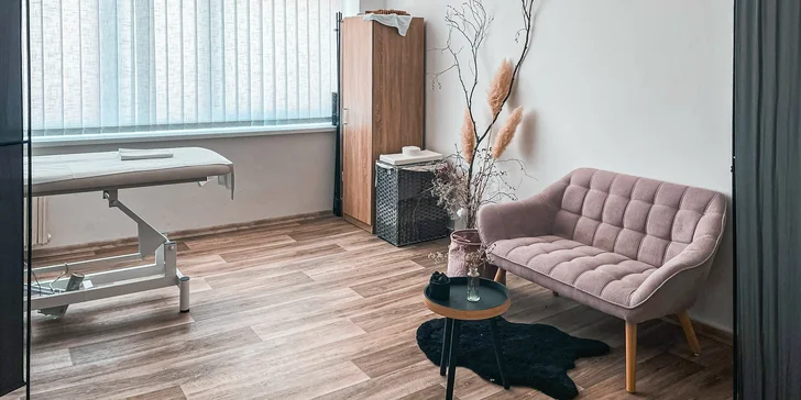 Maderoterapie, klasická masáž zad, šíje, rukou a nohou i parafínový zábal: 30–90 minut