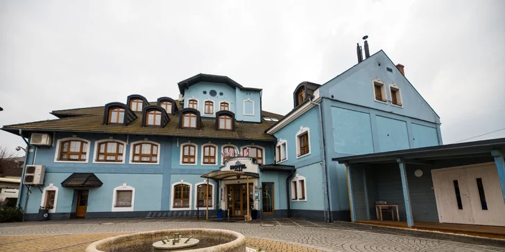 Pobyt v Rožnově pod Radhoštěm: snídaně i večeře a balíčky se vstupem do skanzenu