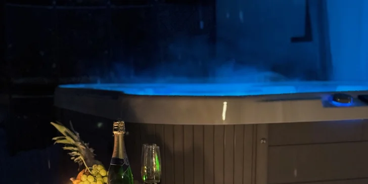 Až 150 min. privátního wellness s nápoji i mísou ovoce pro 2 osoby