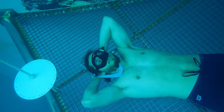 Kurz freedivingu v 8 metrů hluboké jámě pro jednoho, dva či celou rodinu