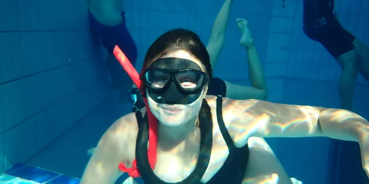 Kurz freedivingu v 8 metrů hluboké jámě pro jednoho, dva či celou rodinu