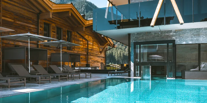 Saalbach-Hinterglemm: neomezeně wellness, polopenze, karta výhod i možnost apartmá se saunou