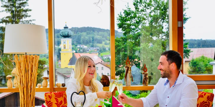 Pobyt v Německu: hotel u Šumavy se stravou, wellness a kartou výhod