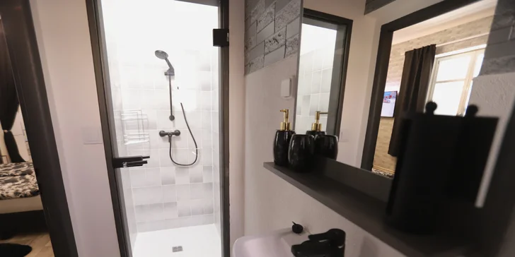 Relax na jižní Moravě: romantický pobyt ve wellness apartmánu s privátní vířivkou