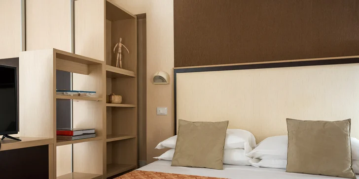 Dovolená v Rimini: 3* hotel blízko pláže, bohaté snídaně i polopenze, bazén, first minute sleva