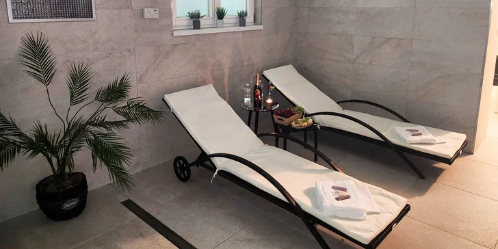 Privátní wellness pro 2 osoby: finská sauna, vířivka, prosecco i občerstvení