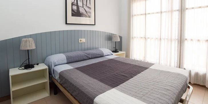 Apartmány na španělském pobřeží Costa Brava: s kuchyňkou, bazénem a 500 metrů od pláže
