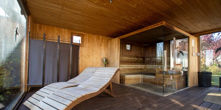 Moderní hotel na břehu Balatonu: polopenze, neomezený wellness i bazény