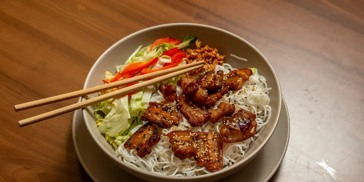 Vietnamské Bún bò Nam Bộ, Phở bò nebo Bún bò Huế pro 1 či 2 osoby