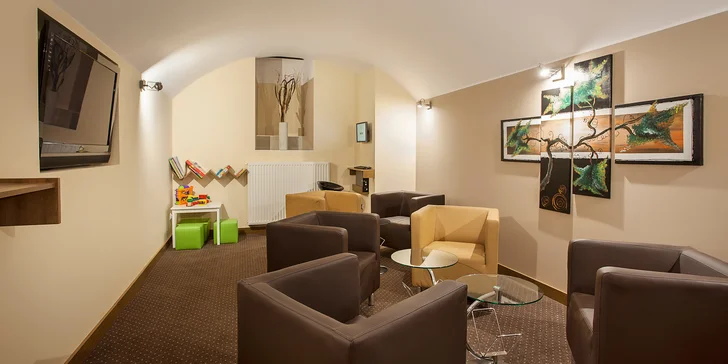 Elegantní hotel v Krakově: snídaně i relax na zahradě, 1 km od Hlavního náměstí