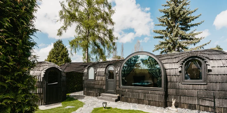 Designové iglú u Plumlovské přehrady: privátní vířivka, sauna a masážní křeslo