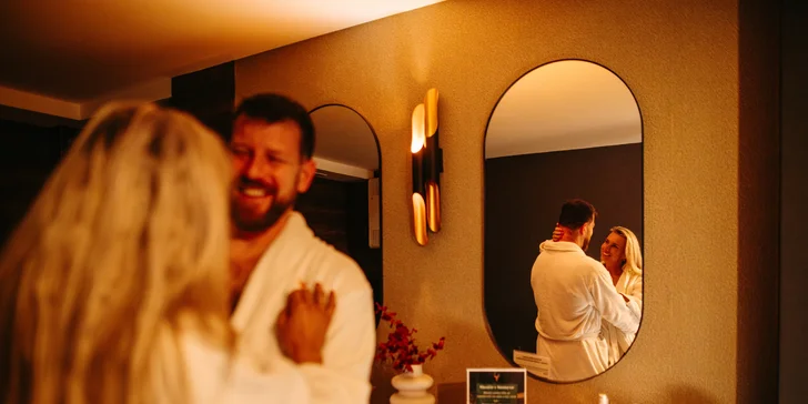 120 minut v privátním wellness pro dva: infrasauna, vířivka i lahev sektu