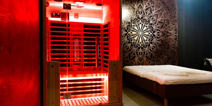 120 minut v privátním wellness pro dva: infrasauna, vířivka i lahev sektu