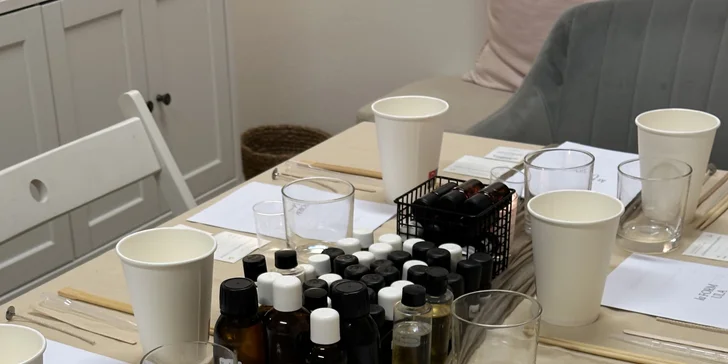 Vyrobte si vlastní vonnou svíčku: kreativní workshop pro 1 i 2 osoby