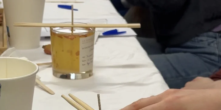 Vyrobte si vlastní vonnou svíčku: kreativní workshop pro 1 i 2 osoby