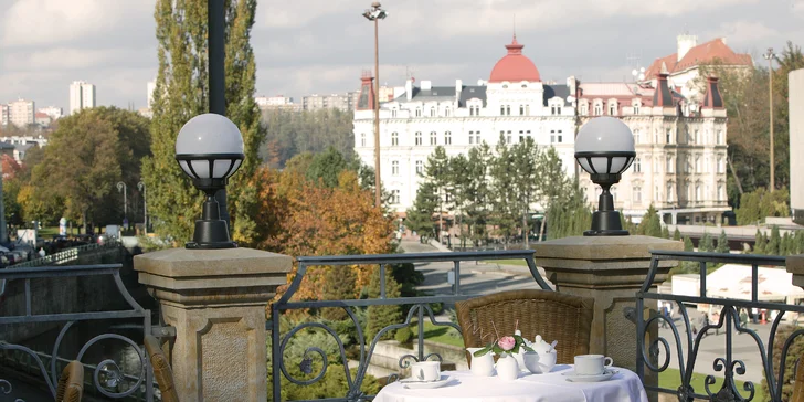 4* relaxace v Karlových Varech s polopenzí, wellness a procedurami