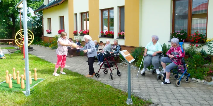 Podpořte sociální služby pro seniory v Mikulovicích: nadstavbové vzdělávání pracovníků i kulturní program pro klienty