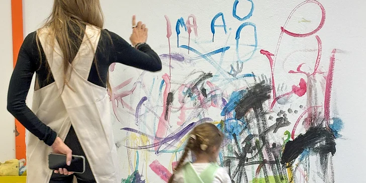 Vstup do dílny Playful Art Club pro děti: 2 hodiny svobodného tvoření a živelného hraní