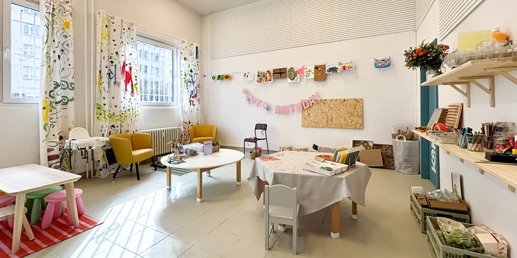 Vstup do dílny Playful Art Club pro děti: 2 hodiny svobodného tvoření a živelného hraní