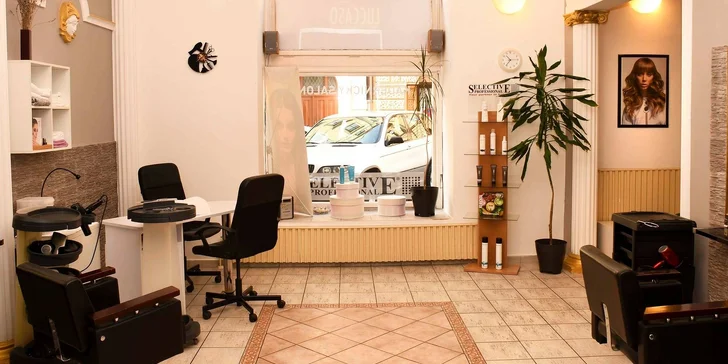 Reflexní masáž chodidel nebo přístrojová lymfodrenáž