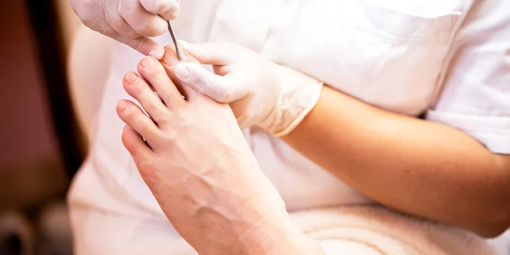 Spa pedikúra i manikúra včetně masáže pro muže i ženy