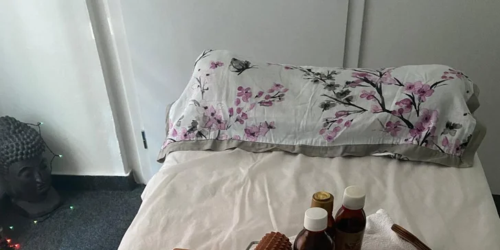 Maderoterapie těla či obličeje včetně zábalu nebo relaxační masáže hlavy