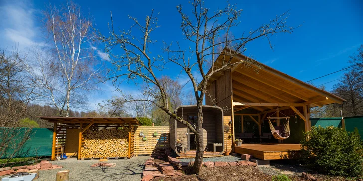 Relax a klid mezi pastvinami: pobyt v moderní jurtě se saunou a vířivkou, možnost snídaní
