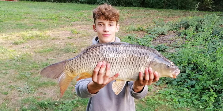 Rybaření na soukromém rybníku: povolenka pro jednu osobu na 1 i 2 pruty