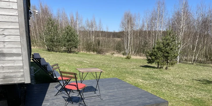 Pobyt v maringotce u Jizery: u lesa a cyklostezky, vč. možnosti snídaně, 6 km od Benátek nad Jizerou