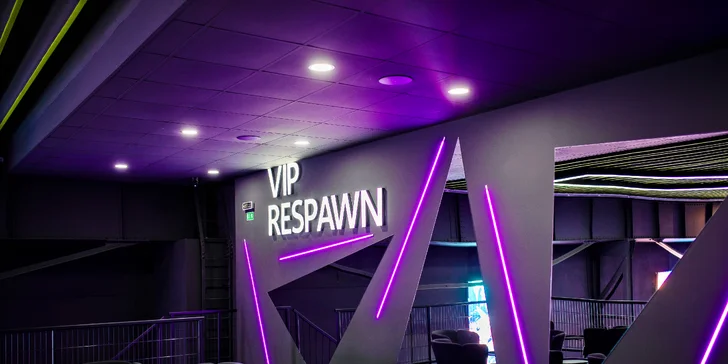 Užijte si 3, 5 nebo 7 hodin hraní či narozeninovou oslavu v gaming aréně, vč. pizzy a nápoje