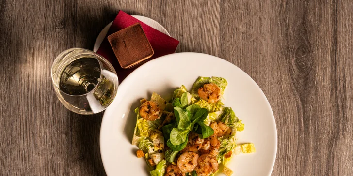 Menu s krevetovým salátem, dezertem a proseccem pro 2 osoby v restauraci La Corrida