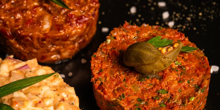 Degustace tataráků v restauraci La Corrida: hovězí, ze sušených rajčat i romadurový