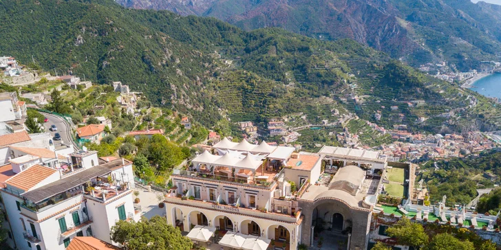 Pobyt na pobřeží Amalfi ve městečku Ravello: 4* hotel se snídaní a bazénem, 1,5 km od moře