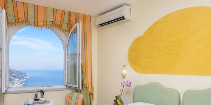 Pobyt na pobřeží Amalfi ve městečku Ravello: 4* hotel se snídaní a bazénem, 1,5 km od moře