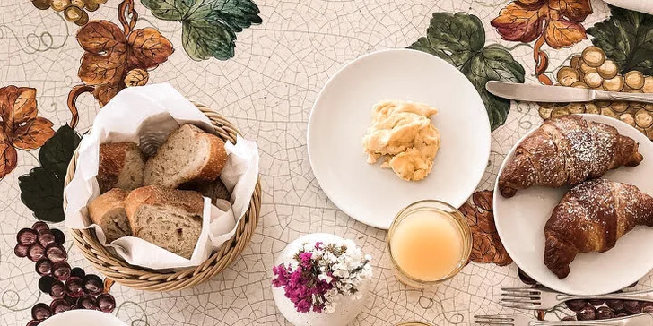 Pobyt na pobřeží Amalfi ve městečku Ravello: 4* hotel se snídaní a bazénem, 1,5 km od moře