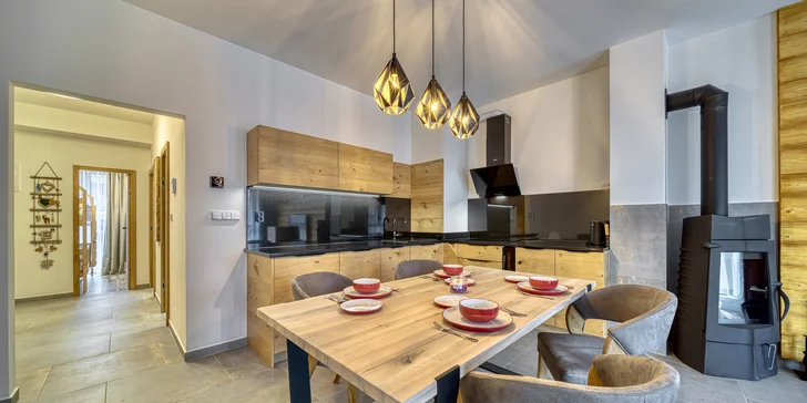 Pobyt ve Vysokých Tatrách ve Staré Lesné: moderně zařízené apartmány se snídaní a vstupem do Mountain Wellness centra