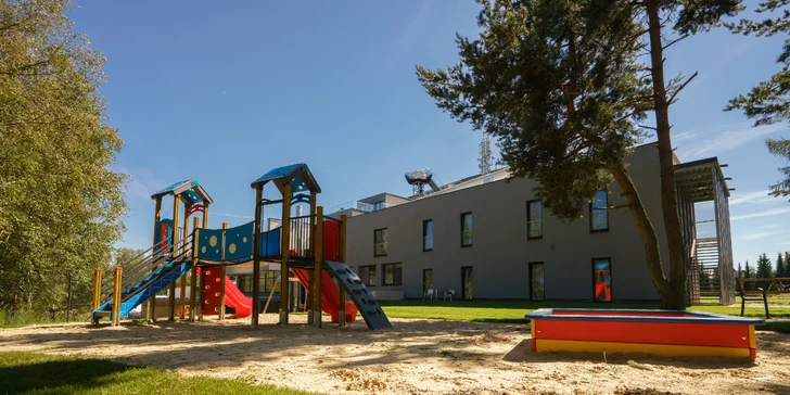 Pobyt ve Vysokých Tatrách ve Staré Lesné: moderně zařízené apartmány se snídaní a vstupem do Mountain Wellness centra